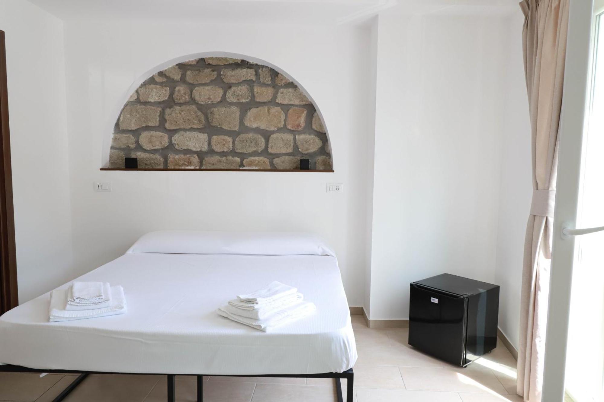 Eg Apartments - Forio D'Ischia Bagian luar foto