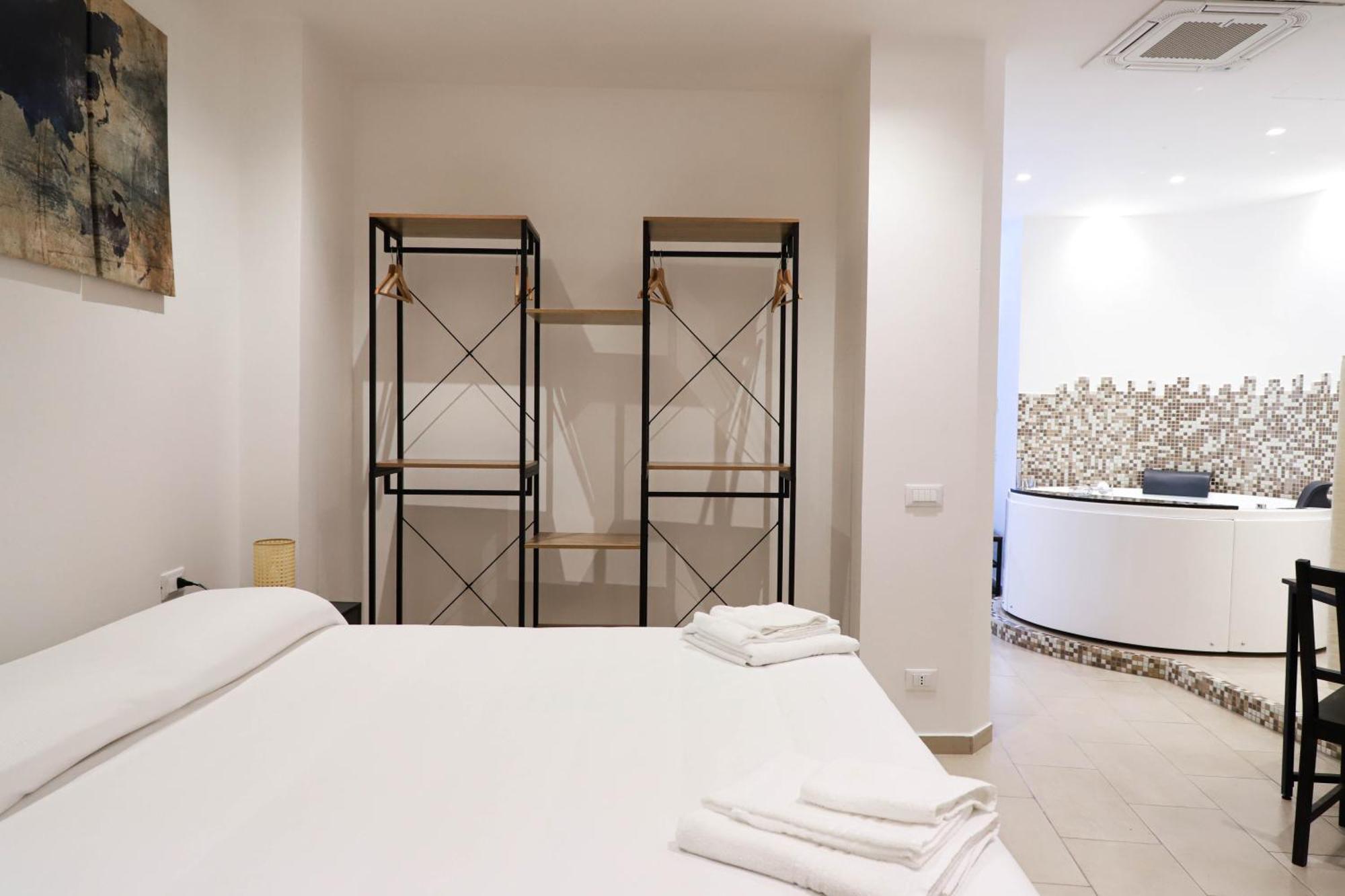 Eg Apartments - Forio D'Ischia Bagian luar foto